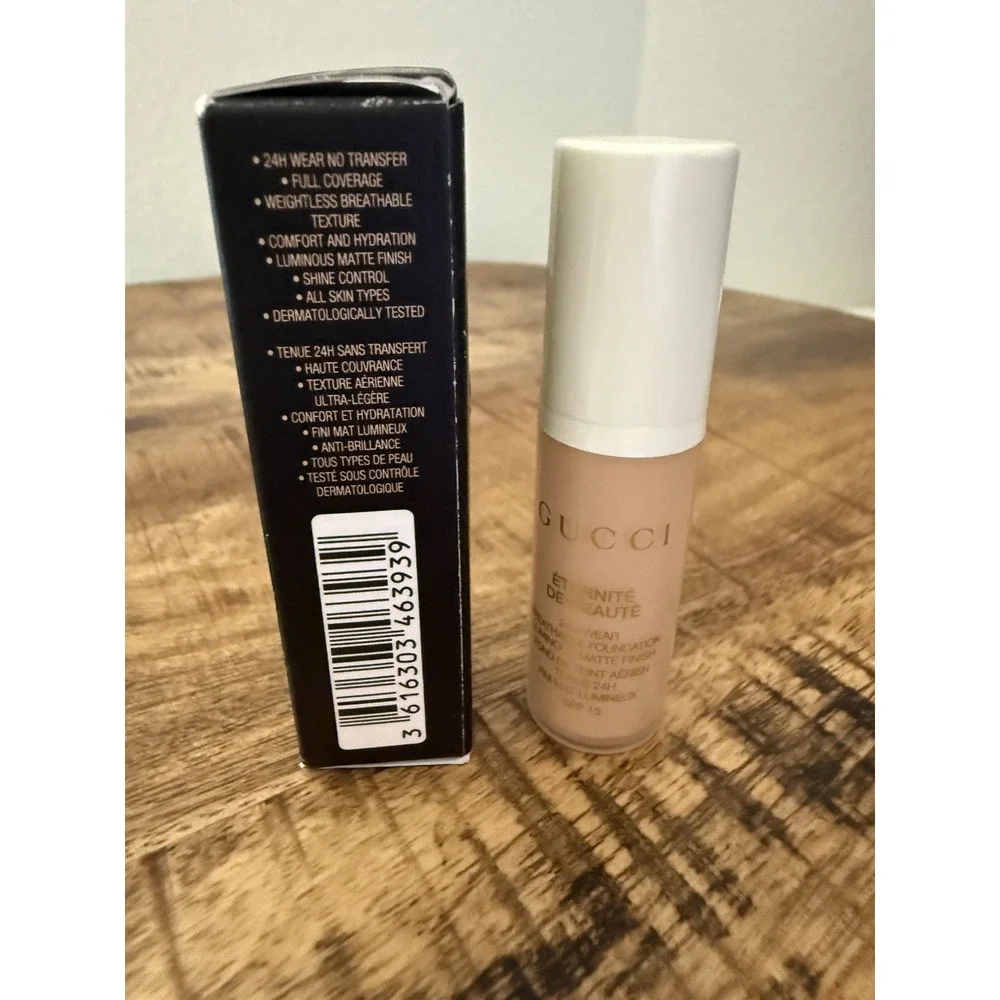 GUCCI Eternite De Beaute 24H Wear Liquid Foundation SPF 15 220W 5 ml. NIB